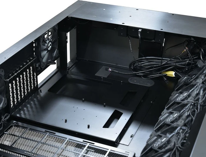 Lian Li DK-05F, schwarz