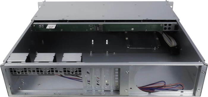 Inter-Tech 2U-2404S, 2HE