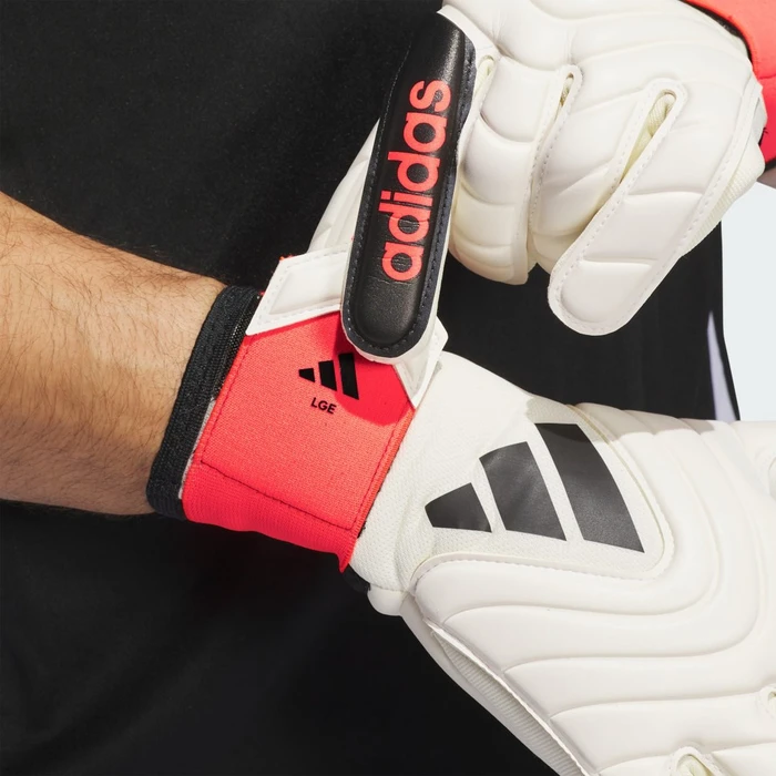 adidas Copa League Torwarthandschuhe ivory/solar red/black