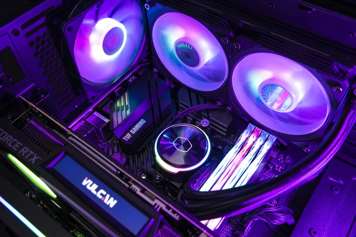 Cooler Master MasterLiquid PL240 Flux