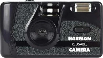 Harman Photo Harman reusable Camera + 2x Kentmere Pan 400 135/36 Film