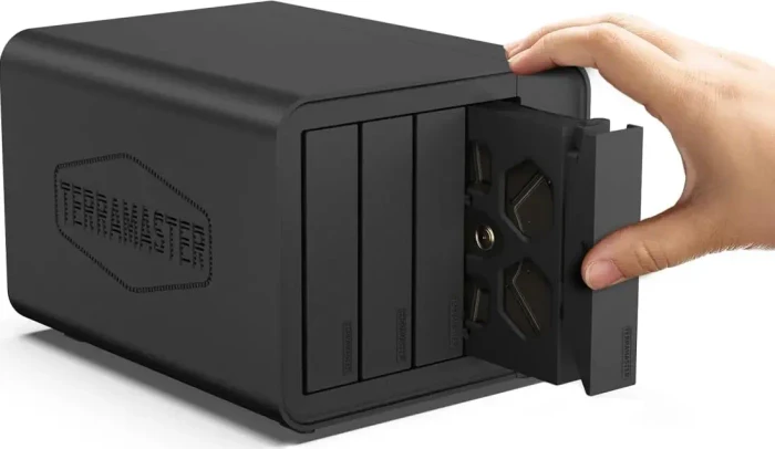 TerraMaster D4-320, USB-C 3.1