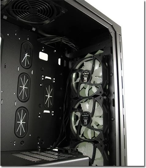 LC-Power Gaming 991B Lighthouse, Glasfenster