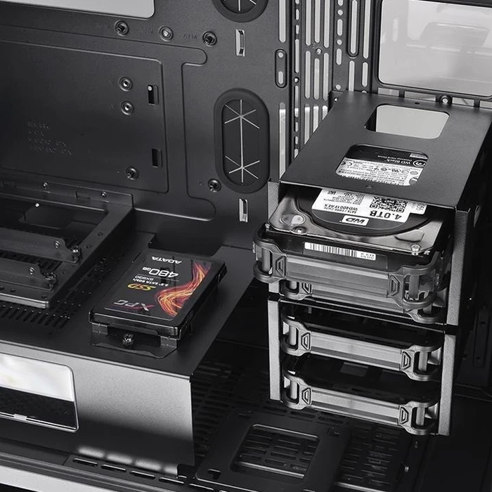 Thermaltake Level 20 GT, Glasfenster