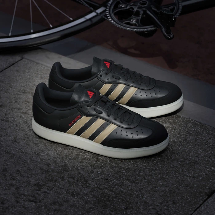 adidas Velosamba Leather core black/cyber metallic/pure ruby
