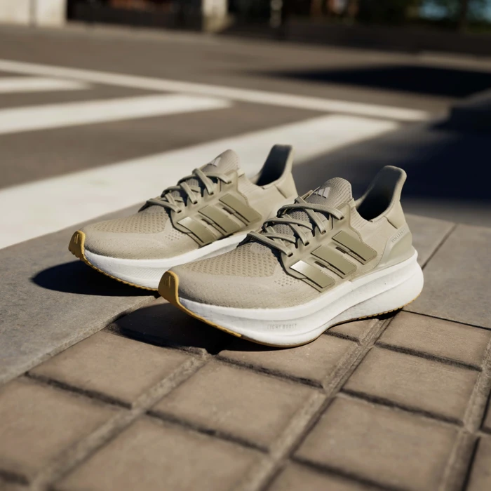 adidas Ultraboost 5 putty grey/zero metallic (Damen)