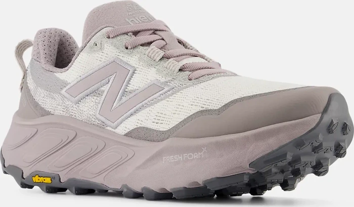 New Balance Fresh Foam X Hierro v9 sea salt/truffle salt (Damen)