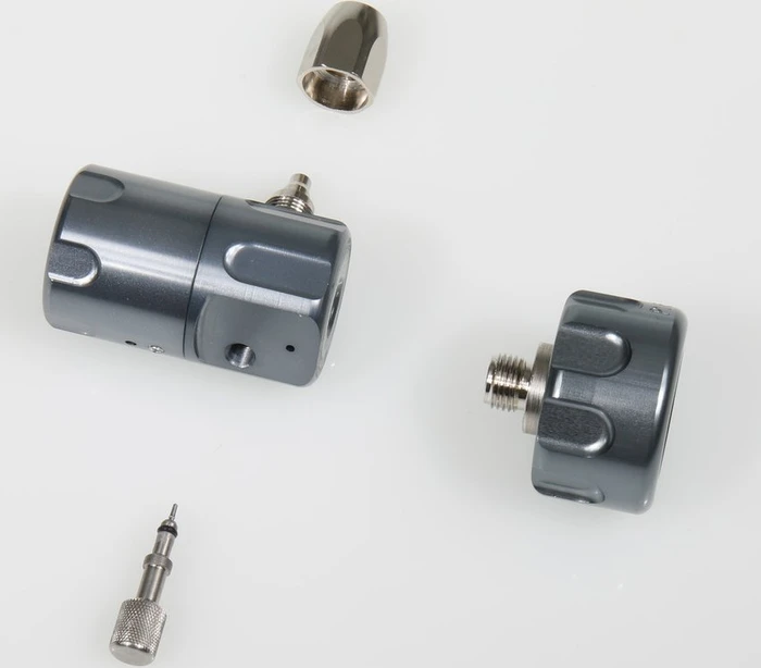 JBL PRO FLORA CO2 Regulator Basic, Präzisions-Druckminderer für Einweg und Mehrweg CO2 Druckflaschen