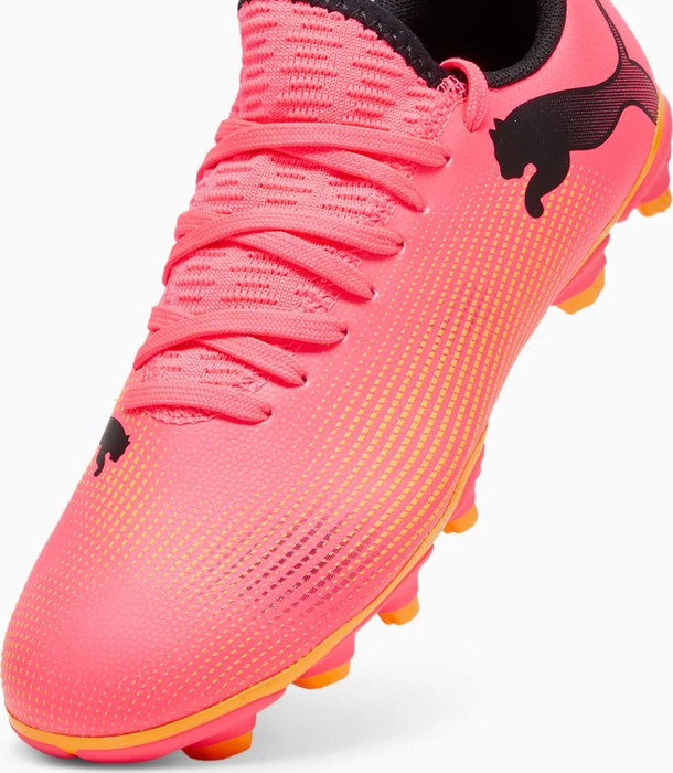 Puma Future 7 Play FG/AG sunset glow/puma black/sun stream (Junior)