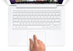 Apple MacBook 13.3", weiß, Core 2 Duo P7550, 4GB RAM, 500GB HDD, GeForce 9400M G, DE [Late 2009]