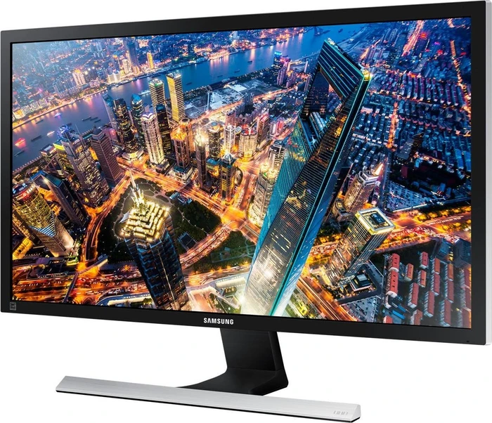 Samsung UE570, 28"