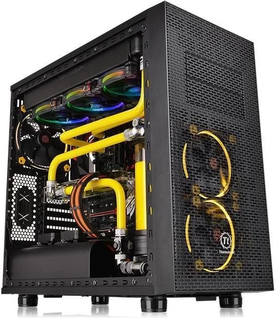 Thermaltake Core X31, Acrylfenster