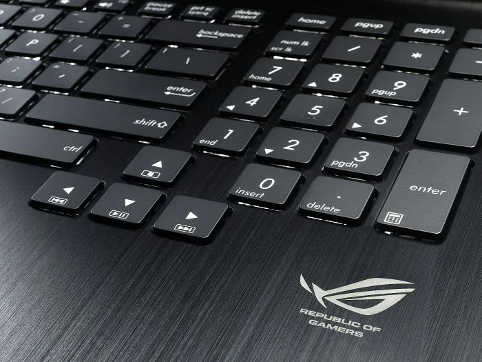 ASUS ROG G750JS-T4023H, schwarz, Core i7-4700HQ, 8GB RAM, 256GB SSD, 1.50TB HDD, GeForce GTX 870M, DE