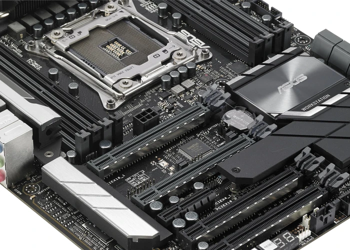 ASUS WS C422 Pro/SE (Intel 2066)