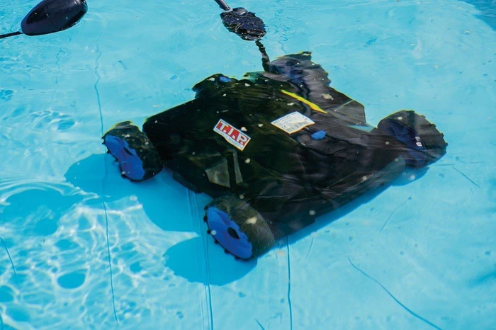 T.I.P. Sweeper 18000 Poolroboter (30454) – Bild 3 von 3
