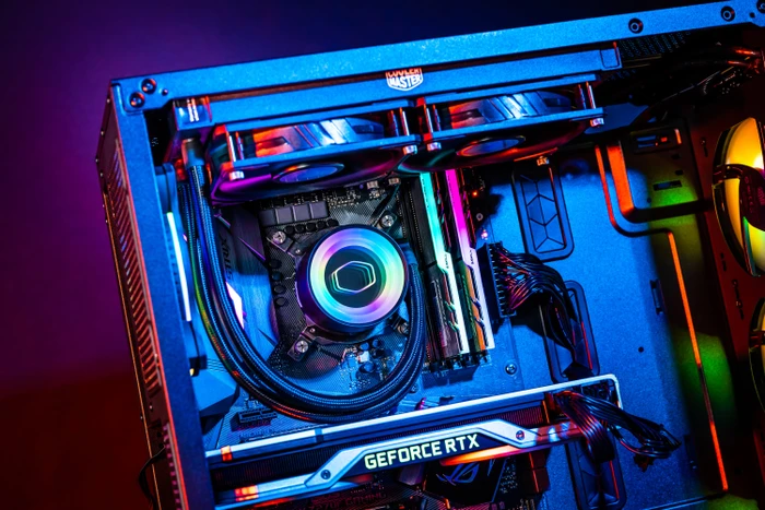 Cooler Master MasterLiquid ML240 Mirror