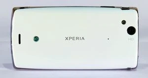 Sony Ericsson Xperia arc S pure white