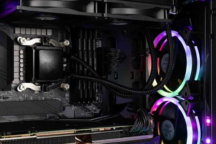 Captiva Gaming G25IG 20V2, Core i9-10900K, 32GB RAM, 2TB SSD, 2TB HDD, GeForce RTX 3080