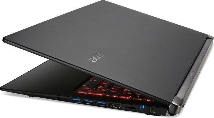 Acer Aspire V Nitro VN7-571G-535R, Core i5-4210U, 8GB RAM, 128GB SSD, 500GB HDD, GeForce 840M, DE