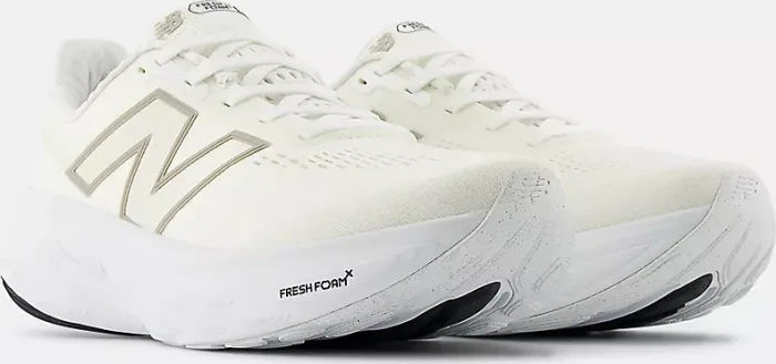 New Balance Fresh Foam X 1080v14 white/light gold metallic/sea salt (Damen)