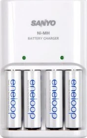 Panasonic eneloop MQN04 + 4x eneloop AA