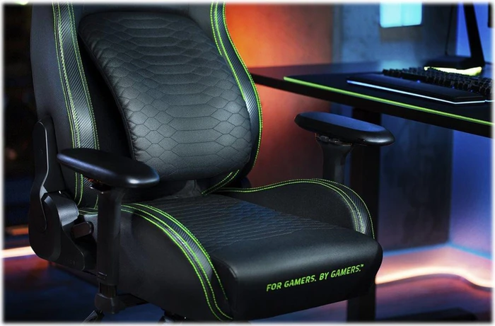 Razer Iskur Gamingstuhl, schwarz