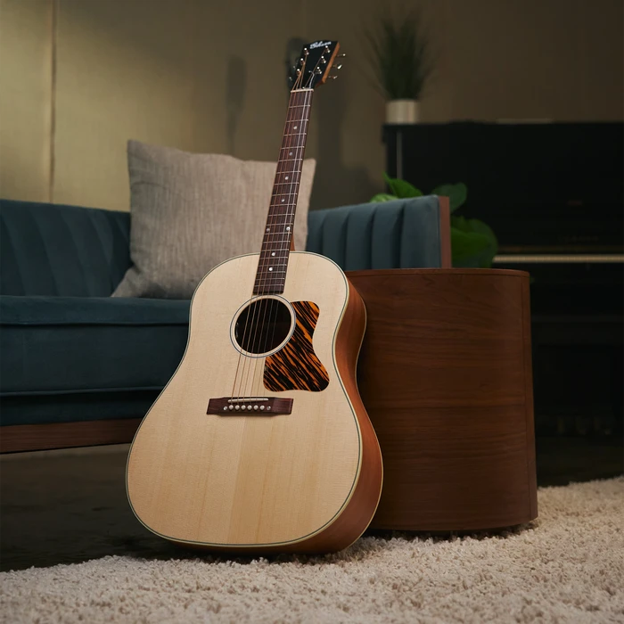 Gibson J-35 30s Faded Natural