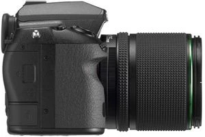 Pentax K-5 schwarz mit Objektiv smc DA 18-55mm 3.5-5.6 AL WR