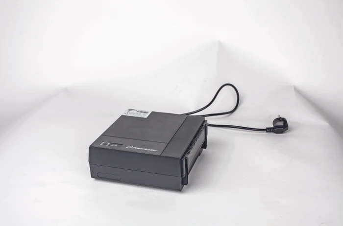 BlueWalker PowerWalker VFD 400, 400VA