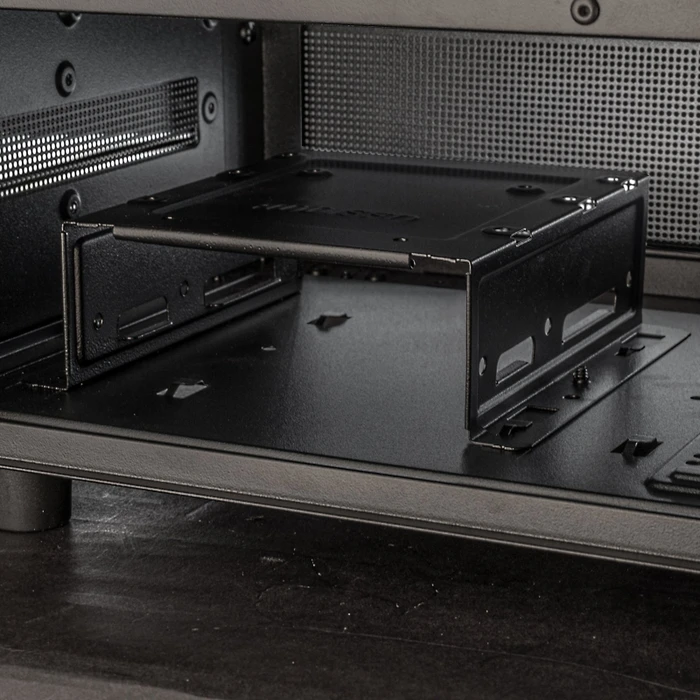 SilverStone Lucid 04, schwarz, Glasfenster
