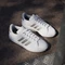 adidas Grand Court Cloudfoam Lifestyle Court Comfort cloud white/platinum metallic (Damen) Vorschaubild