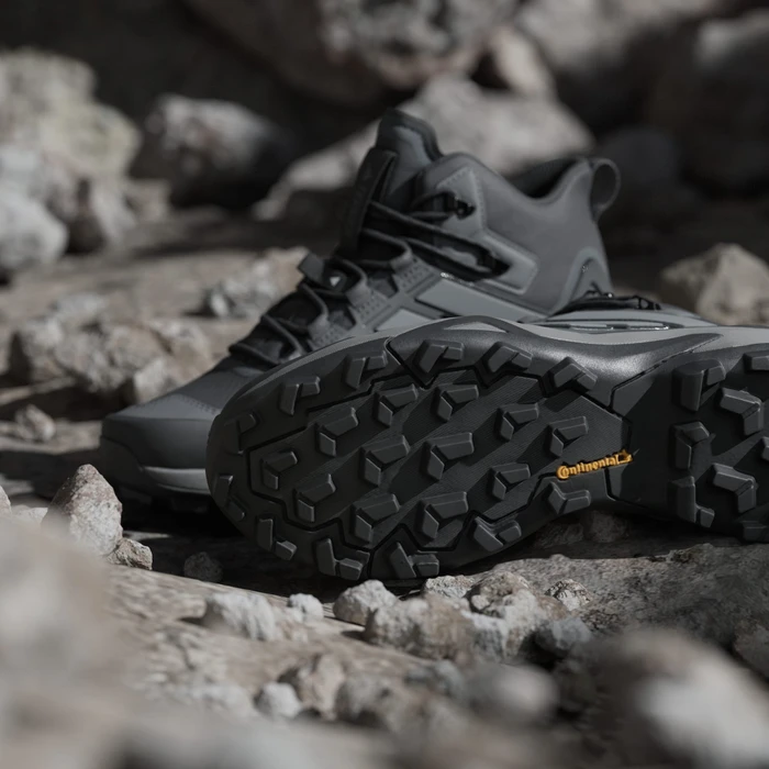 adidas Terrex Skychaser Mid GTX core black/grey two/grey six (Damen)