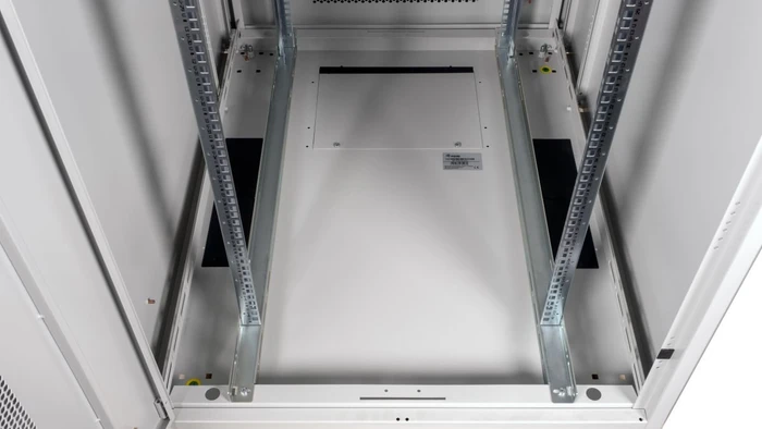 Equip Basic Flex 19" Netzwerkschrank 42HE, montiert, Gitternetztür, RAL 7035, 1000mm tief (EBF-42-8010-G-CCAA) – Bild 5 von 8