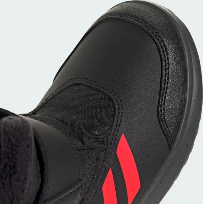 adidas Winterplay core black/solar red/iron metallic (Junior)