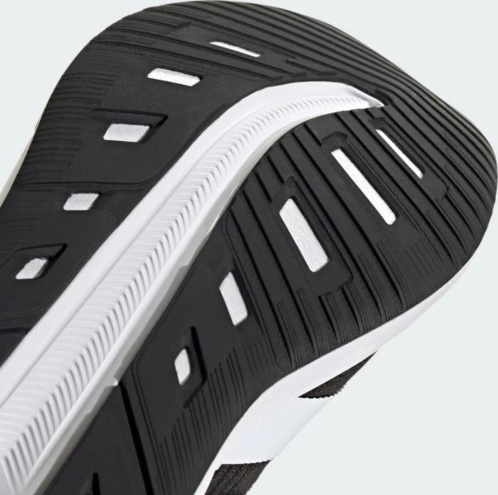 adidas Questar 3 core black/cloud white/carbon (Damen)