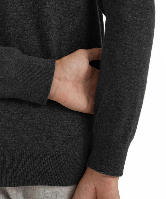 Falke Luxury V-Ausschnitt Pullover schwarz (Herren)