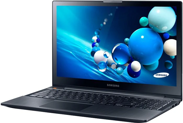 Samsung ATIV Book 8 - 880Z5E, schwarz, Core i7-3635QM, 8GB RAM, 1TB HDD, Radeon HD 8870M, DE