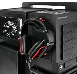 Thermaltake Level 10 GT, Acrylfenster