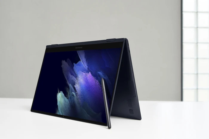 Samsung Galaxy Book Pro 360 15, Mystic Navy, Core i5-1135G7, 8GB RAM, 512GB SSD, UK