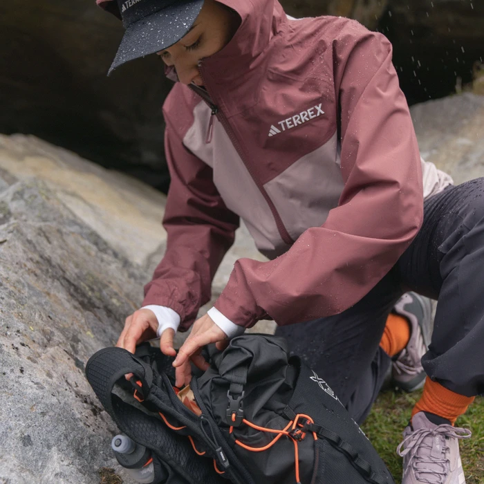 adidas Terrex Multi 2L Rain.RDY Funktionsjacke preloved fig/burgundy (Damen)