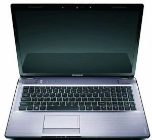 Lenovo IdeaPad Y570, Core i5-2430M, 4GB RAM, 500GB HDD, GeForce GT 555M, DE