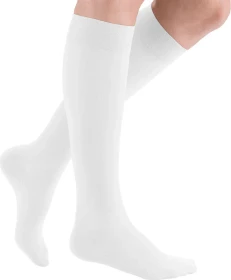 Medi Plus CCL2 AD Normal Größe VI Kompressionsstrümpfe weiß