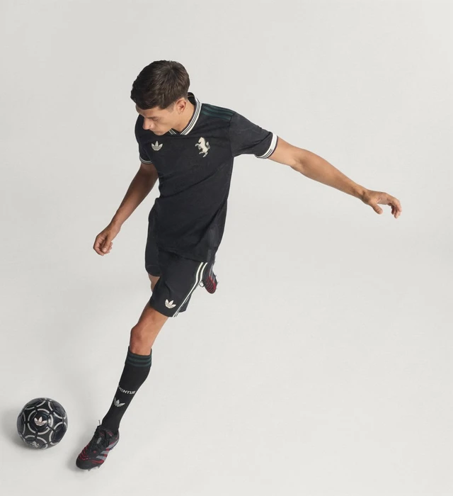 adidas Juventus Turin Authentic 2025/2026 Ausweichtrikot kurzarm (Herren)