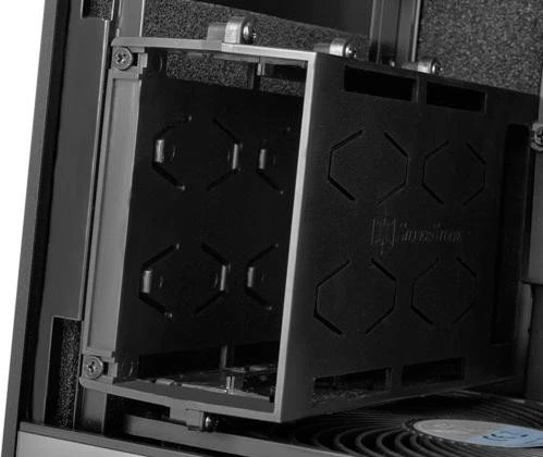 SilverStone Fortress FT05 schwarz, schallgedämmt
