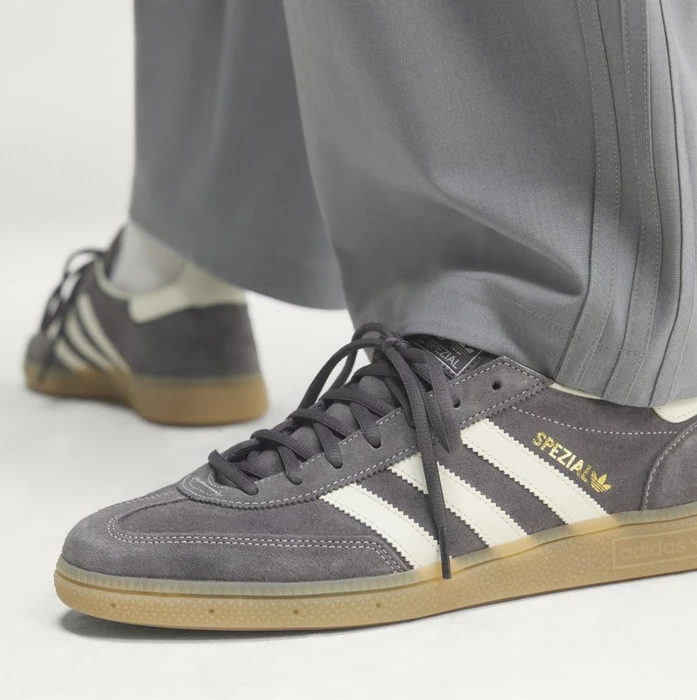 adidas Handball Spezial grey strata/off white/gum