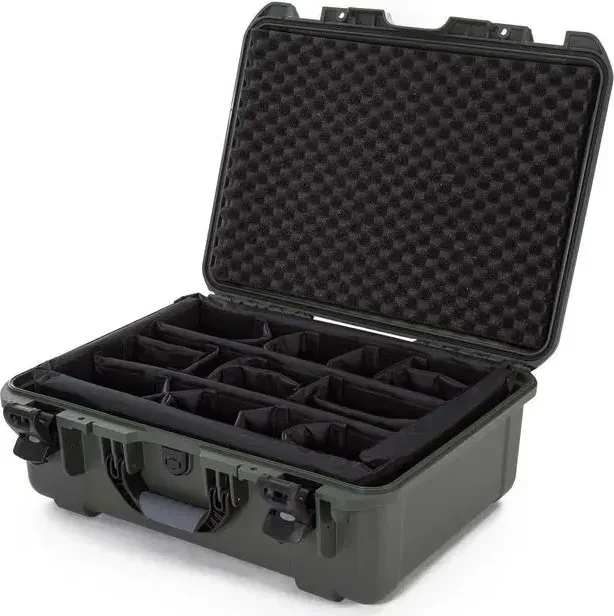 Nanuk 940 Schutzkoffer mit Trennwand Olive