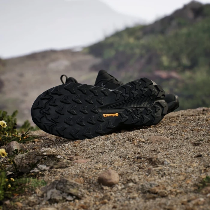 adidas Terrex Trailmaker 2.0 core black/grey four/collegiate gold (Damen)