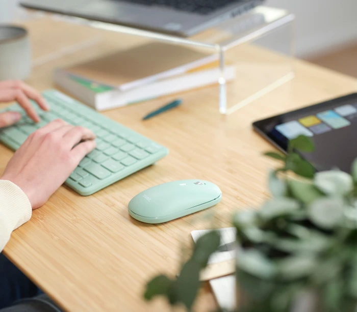 Trust Lyra Multi-Device Wireless Keyboard & Mouse Set, grün, USB/Bluetooth, DE