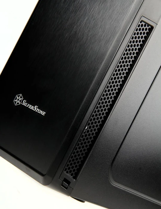 SilverStone Precision PS09 schwarz, schallgedämmt