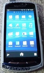 Sony Ericsson Xperia neo blau